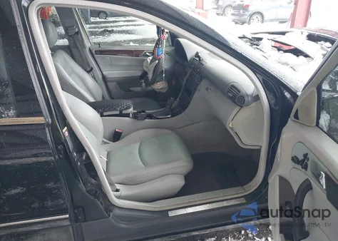 2003 Mercedes-Benz C 320 Sport from USA, damaged, VIN WDBRF84J63F432406